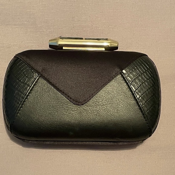 Shanghai Tang Black Clutch with Silver Clasp - Picture 2 of 8